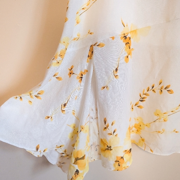 adL Linen Blend White and Yellow Floral Dress - Picture 2 of 5